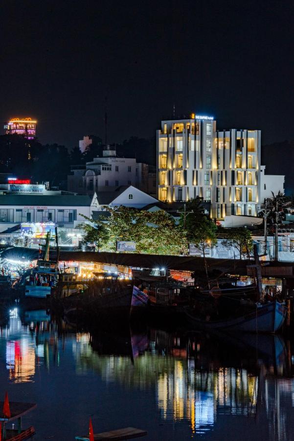The Empire Hotel Phu Quoc Esterno foto
